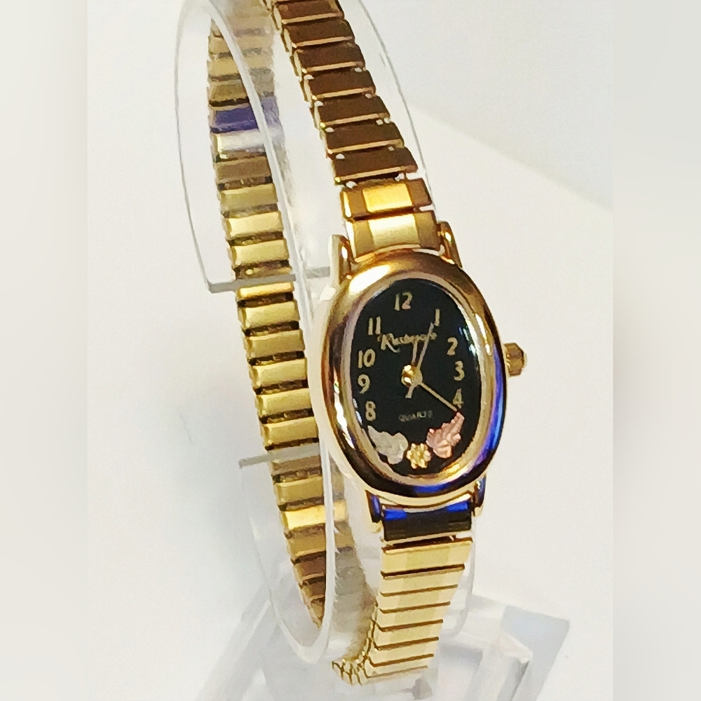 Rushmore Black Hills Gold Goldtone Watch With Gold Leaves/Grapes Within